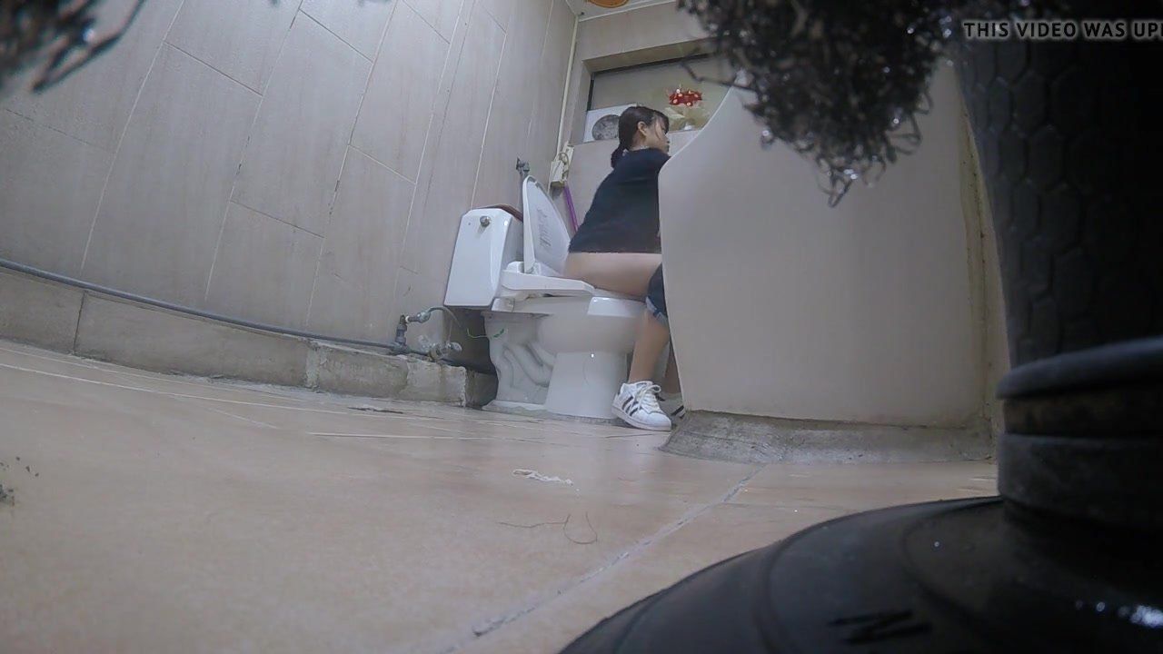 best of Toilet girl using