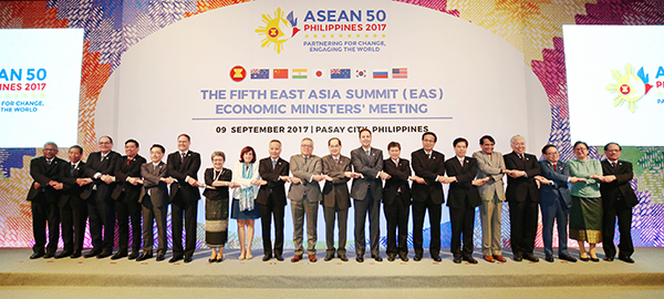 Lord P. S. reccomend Asian news philippine summit