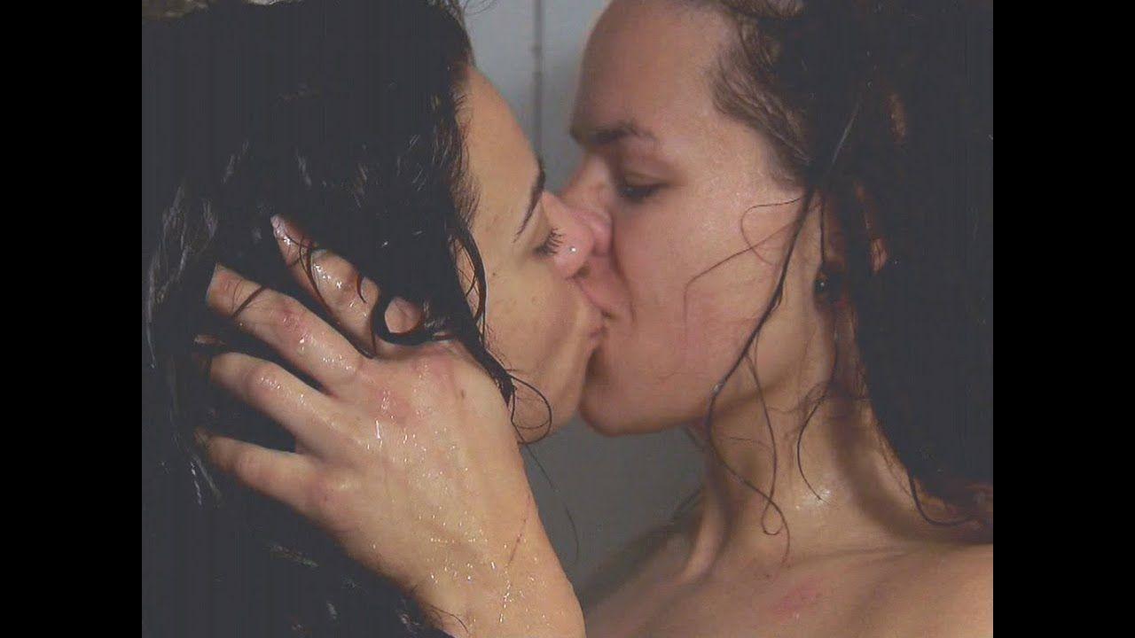 2 lesbian shower
